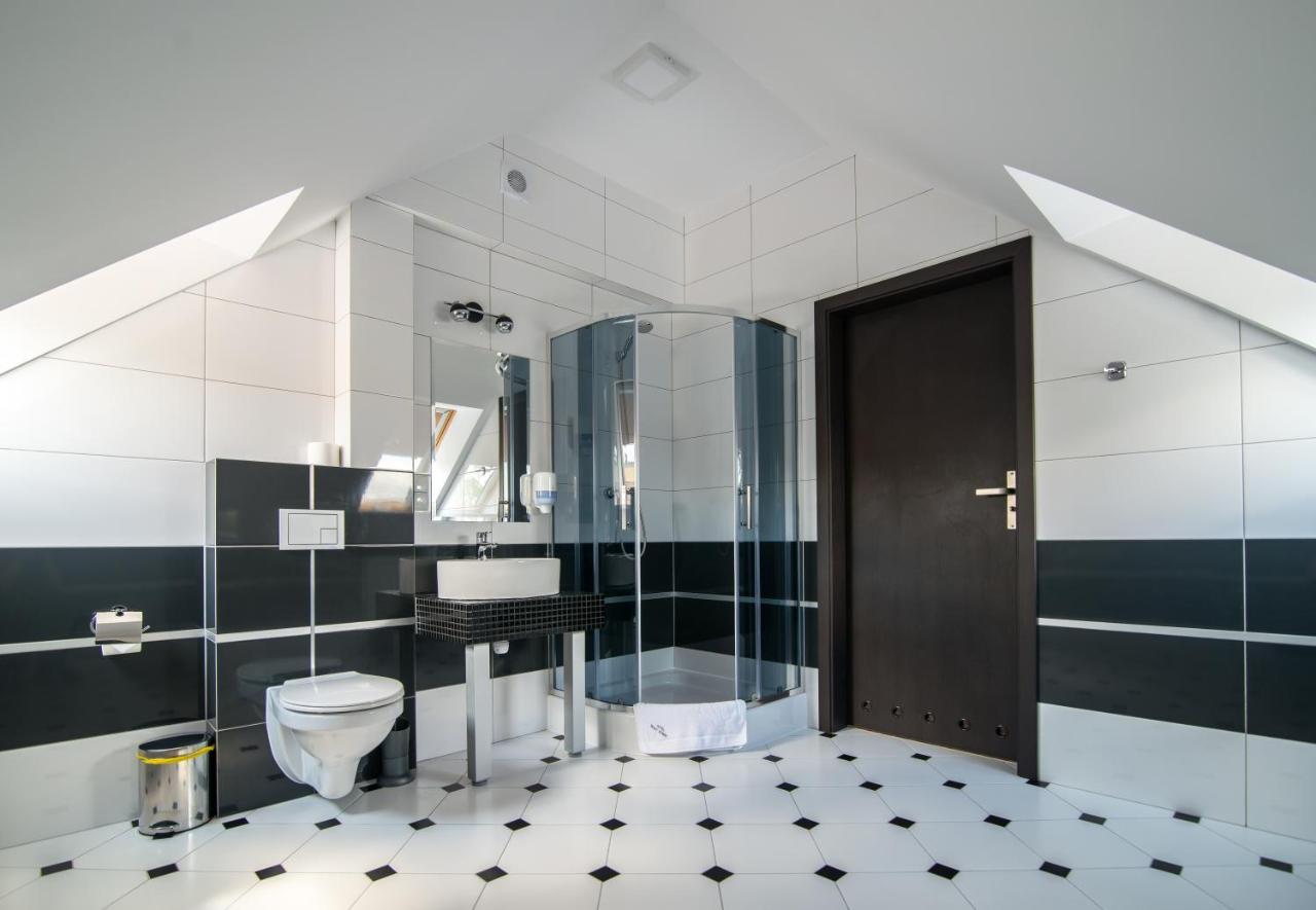 Hotel Bialy Domek Wałcz المظهر الخارجي الصورة